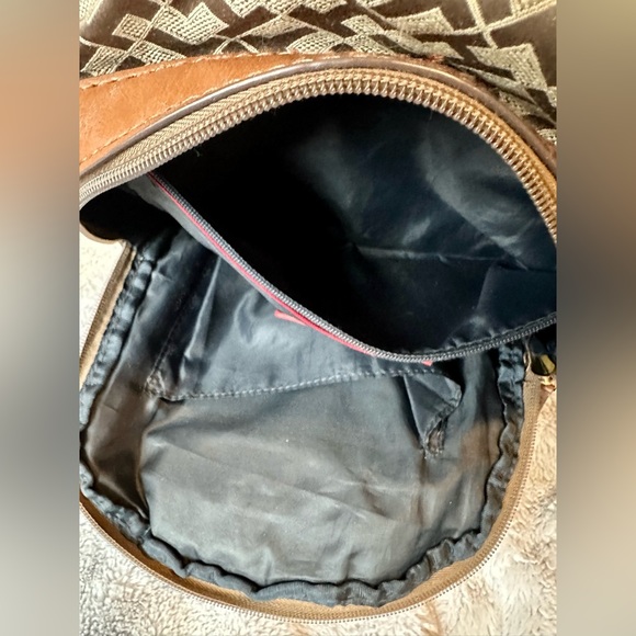 Tommy Hilfiger Mini Backpack - Picture 6 of 7